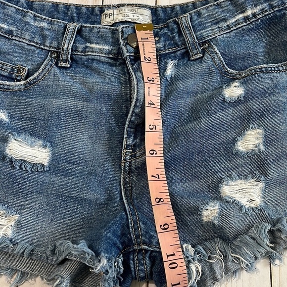 Free People shorts size 28 - Picture 9 of 11